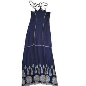 Dina B Women's Size Small Beautiful Embroidered Detail Maxi Dress